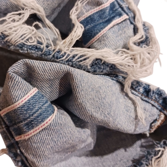 Levis 501 CT Selvedge Ripped Jeans - Picture 11 of 16